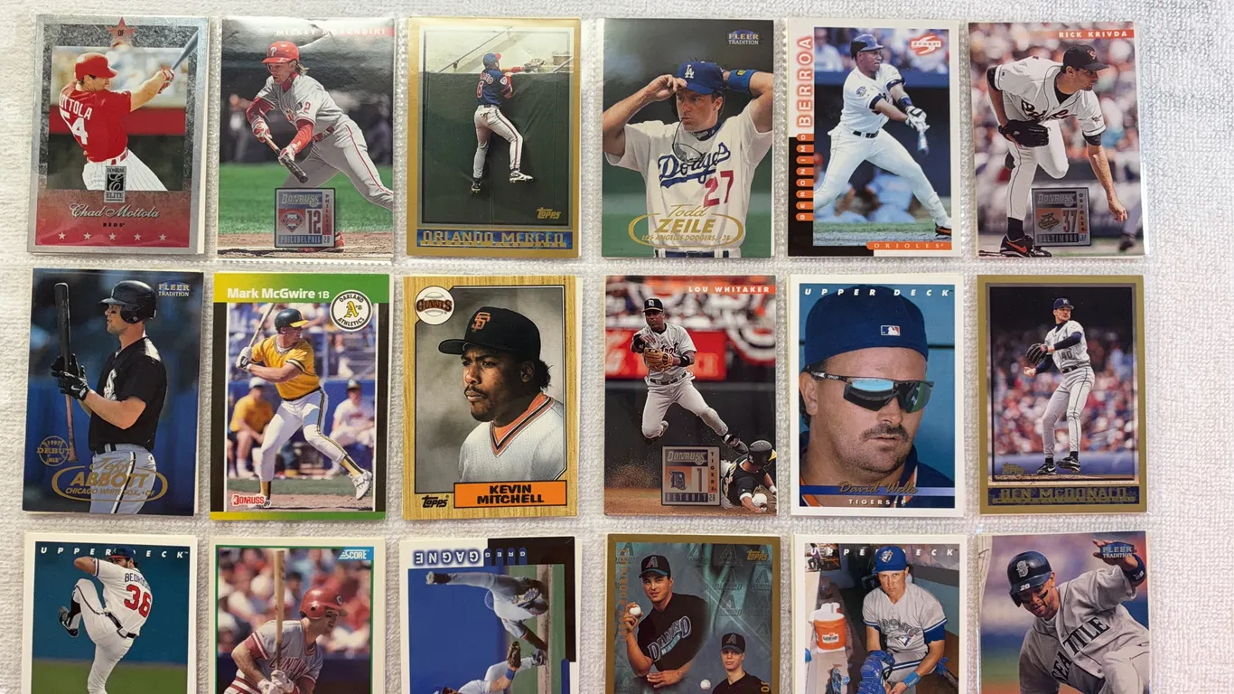 Baseball Cards-Double Sided Sleeve (2 sets) Mixed Lots
