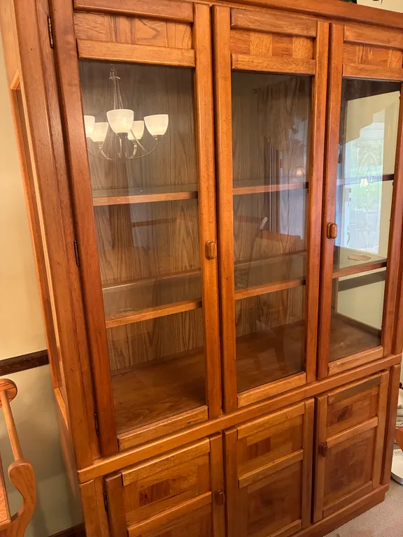 Wood Hutch