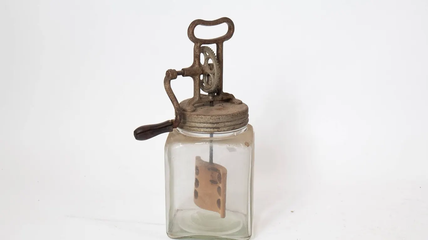 ANTIQUE GLASS JAR BUTTER CHURNER 15.5" H.