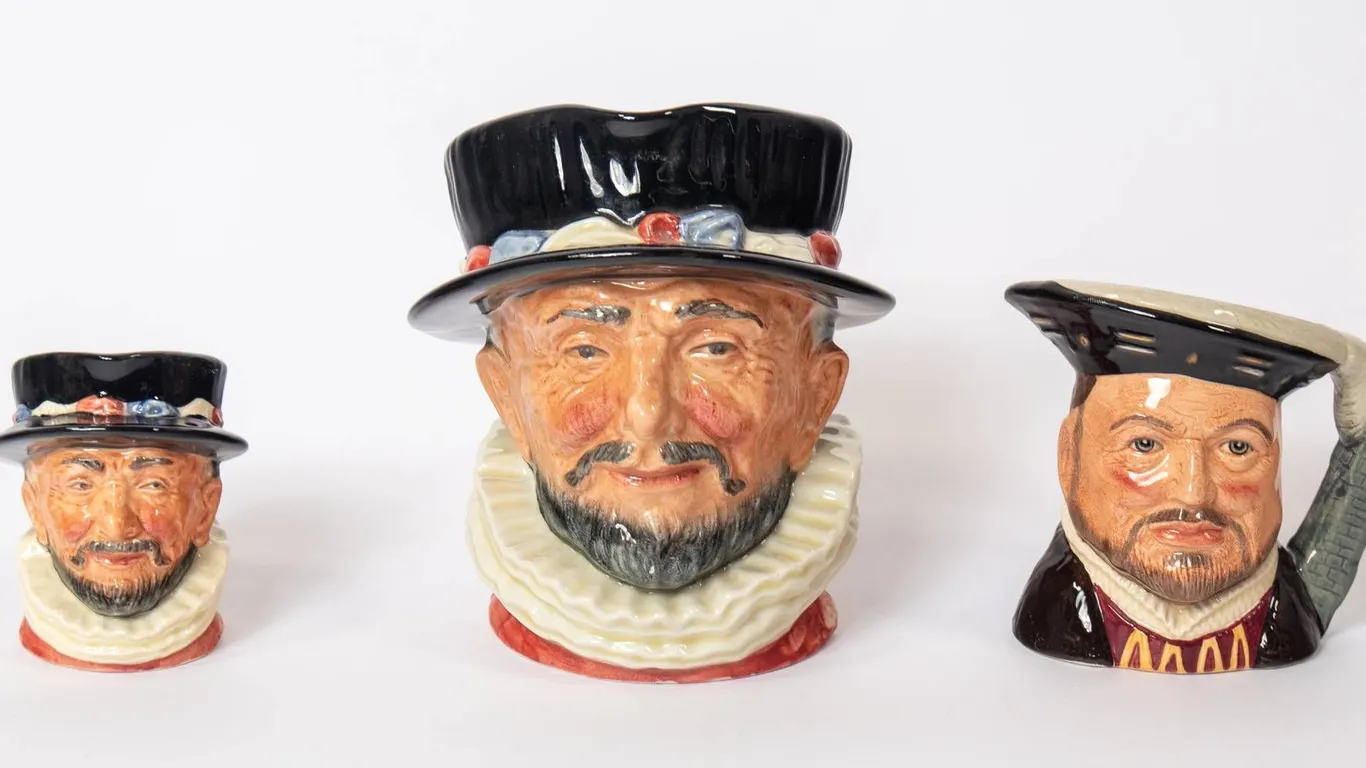 ROYAL DAULTON TOBY MUGS.