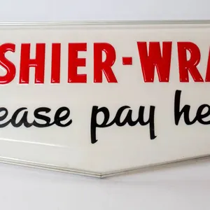 CASHIER-WRAP PLEASE PAY HERE SIGN.