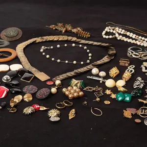 COSTUME JEWELRY AND BELT BUCKLES COLLECTION.