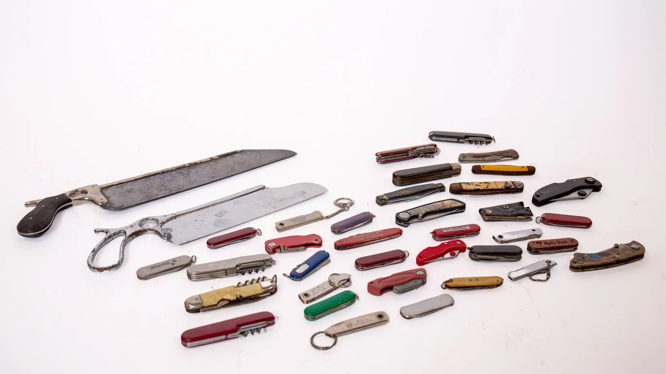POCKET KNIVES, SURGERY AND AUTOPSY SAWS.