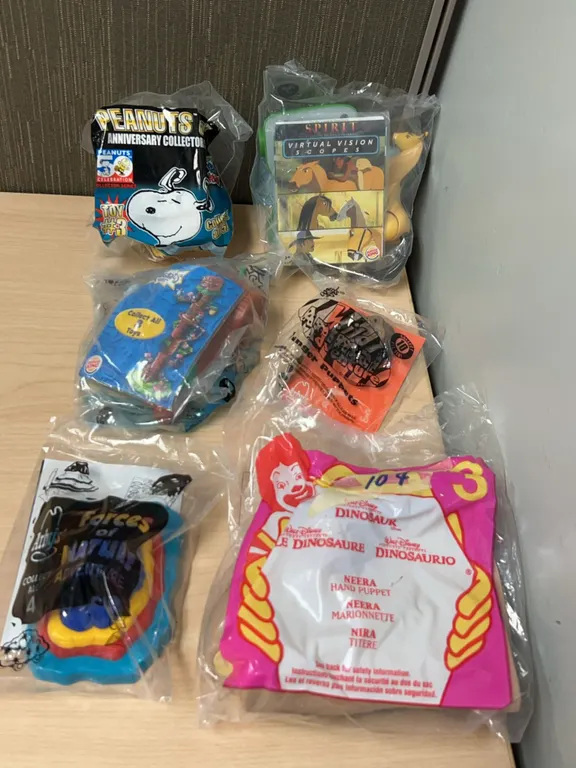 Fast Food Kids Meal Toy Lot Burger King Arby’s Peanuts Disney