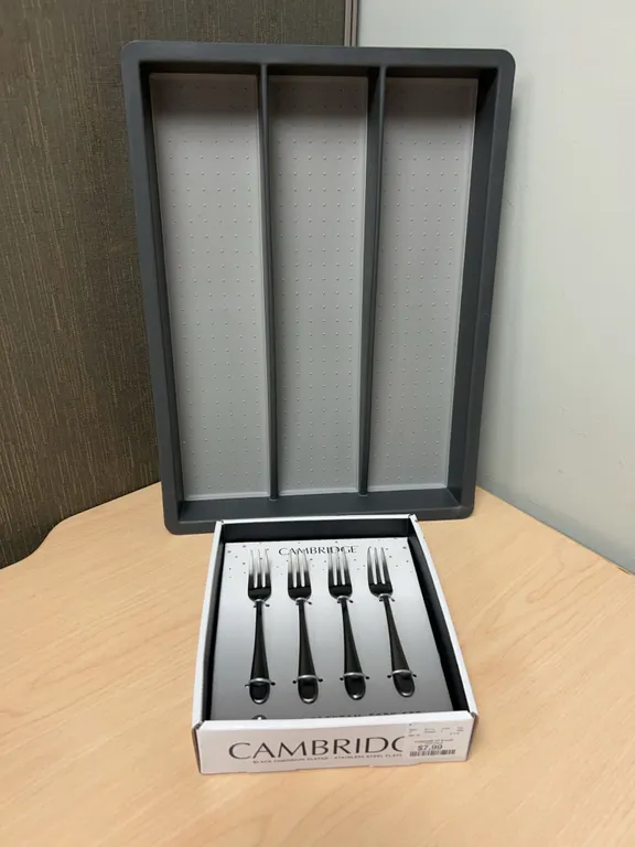 Cambridge 4 Piece Cocktail Fork Set with Madesmart Tray
