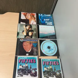 8 Music CDs incl. Elton John, Paula Abdul