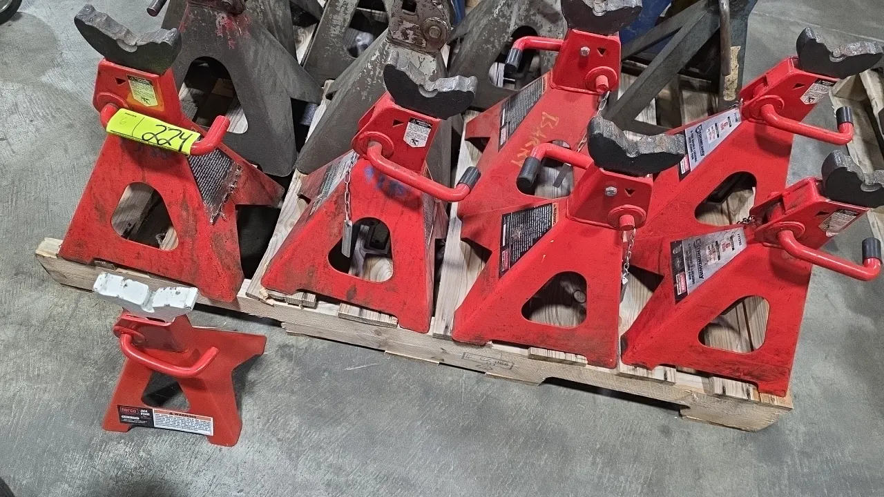 Strongway and Norco adjustable jack stands. Includes (6) Strongway 71765 6-ton double-locking jack stands with 15-3/16" to 23-13/16" lift range and (1