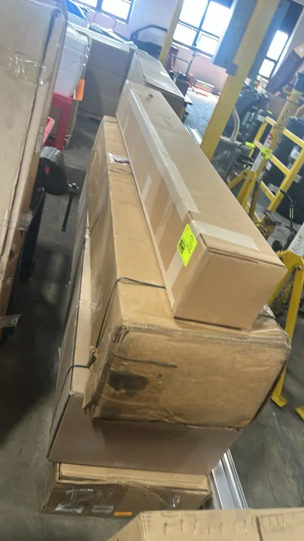 Ford OEM automotive parts lot. Includes 8' F-150 hard folding bed cover (P/N: VML3Z-99501A42-C), bumper cover/step pad (P/N: 9L3Z-17B807-C), front bum