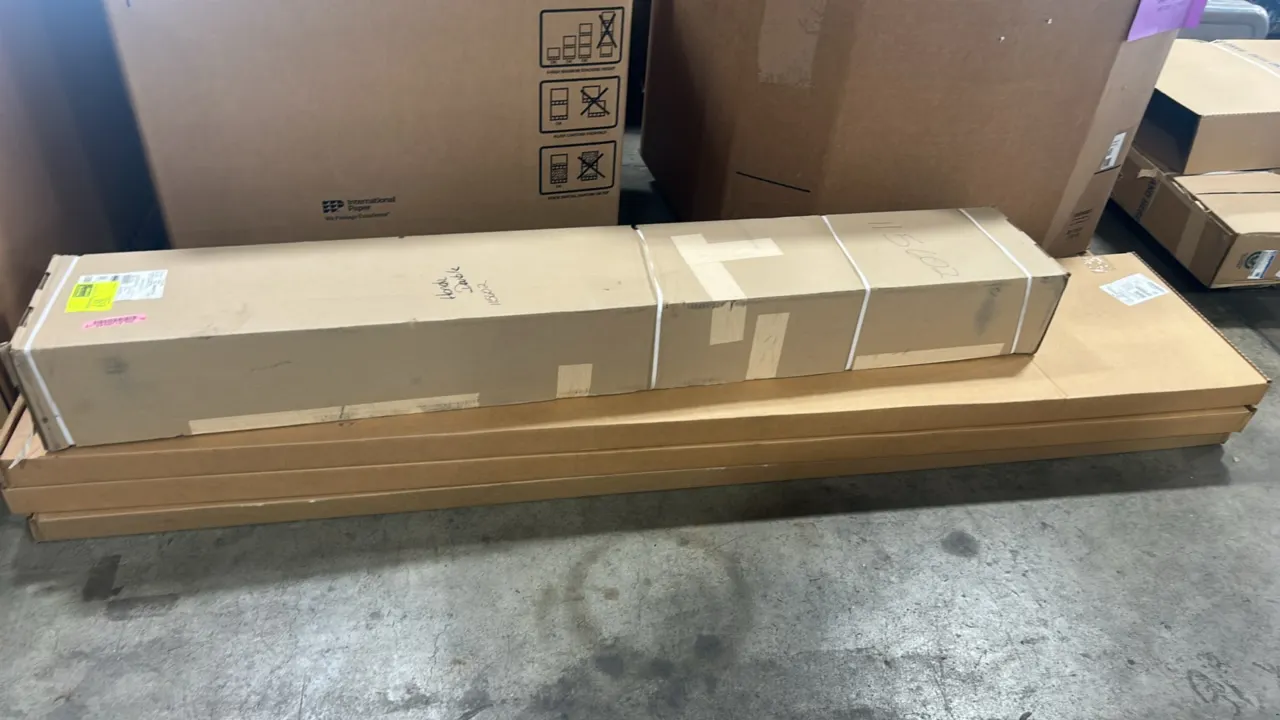 Honda automotive accessories lot. Includes (1) tube-step running boards accessory (Part No. 08L33-3BM-100) and (2) roof drip side moldings (Part No. 7