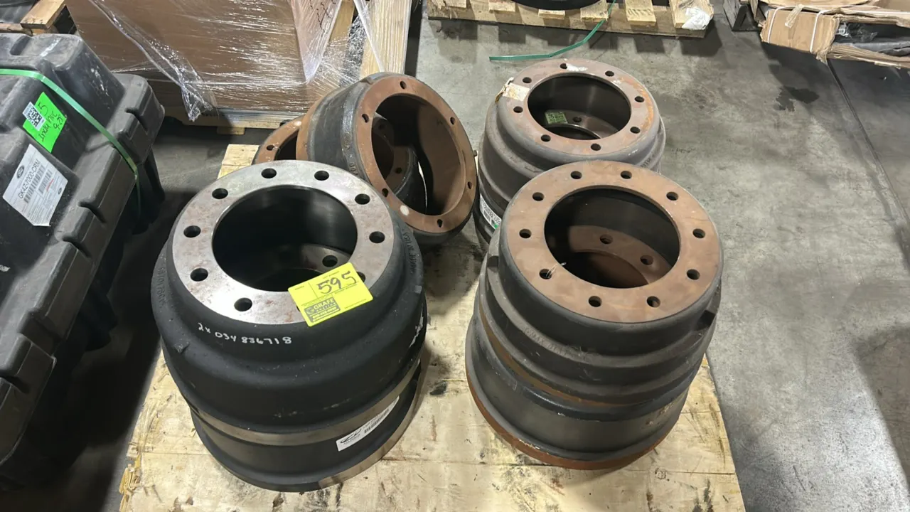Alliance Truck Parts ABP N42A1657VB heavy-duty brake drums. Features cast iron construction with 10-hole bolt pattern.