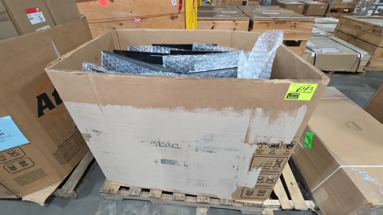 Dell flat panel computer monitors. Quantity of assorted monitors, including model E2425HM. Packed in gaylord container with bubble wrap. Box dimension