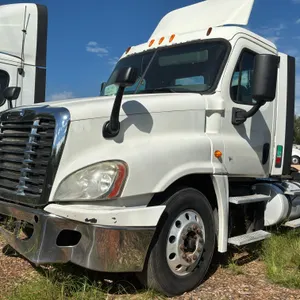 2014 FREIGHTLINER CASCADIA CA125 TANDEM AXLE DAY CAB TRUCK TRACTOR VIN: 1FUJGEDV9ELFY7691
