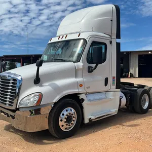 2015 FREIGHTLINER CASCADIA CA125 TANDEM AXLE DAY CAB TRUCK TRACTOR VIN: 1FUJGEDVXFLGE9600