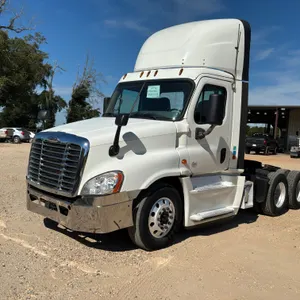 2015 FREIGHTLINER CASCADIA CA125 TANDEM AXLE DAY CAB TRUCK TRACTOR VIN: 1FUJGEDV3FLGF3763