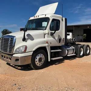 2015 FREIGHTLINER CASCADIA CA125 TANDEM AXLE DAY CAB TRUCK TRACTOR VIN: 3AKJGEDV6FSGL6738