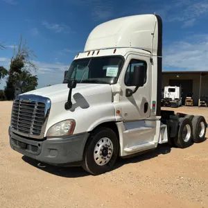 2015 FREIGHTLINER CASCADIA CA125 TANDEM AXLE DAY CAB TRUCK TRACTOR VIN: 1FUJGEDV1FLGF0635