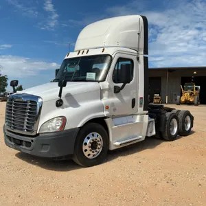 2015 FREIGHTLINER CASCADIA CA125 TANDEM AXLE DAY CAB TRUCK TRACTOR VIN: 1FUJGEDV3FLGF0846