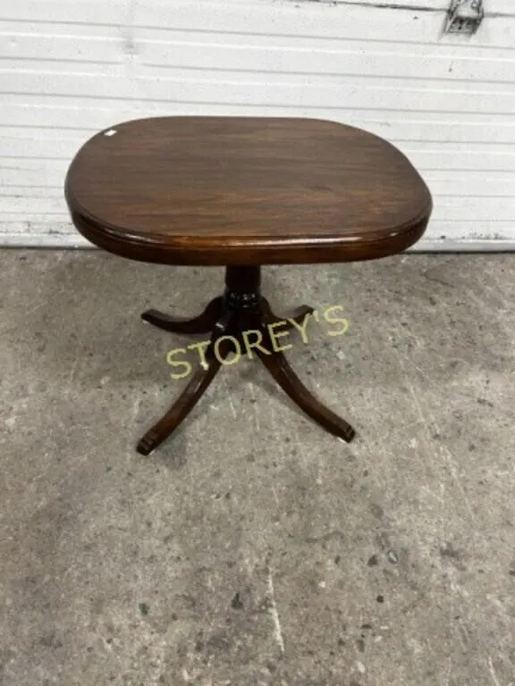 End Table ~23x 18 x 19