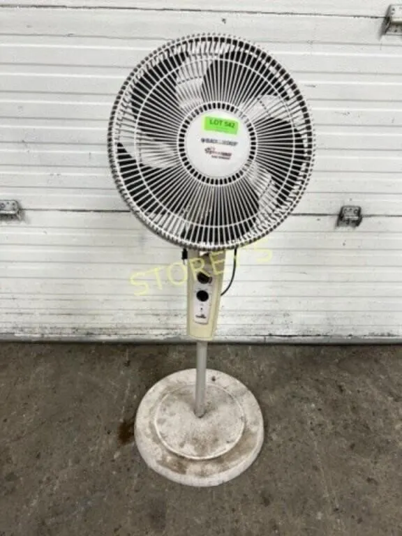 Black & Decker Floor Fan