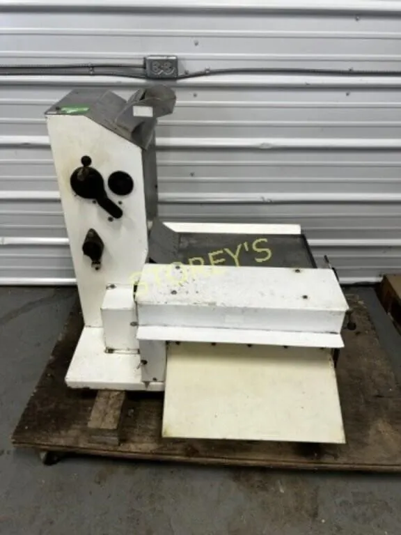 Universe Dbl Pass Thru Dough Sheeter ~18"