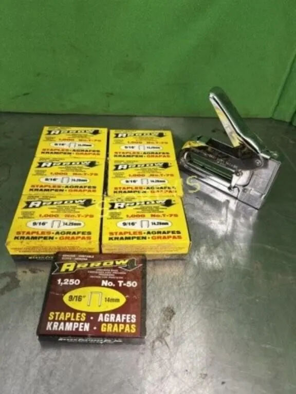 Stapler & Staples
