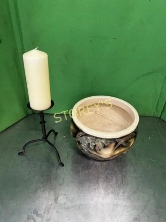 LG Flower Pot & Candle
