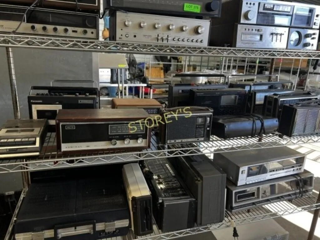 Shelf Lot; Radio's