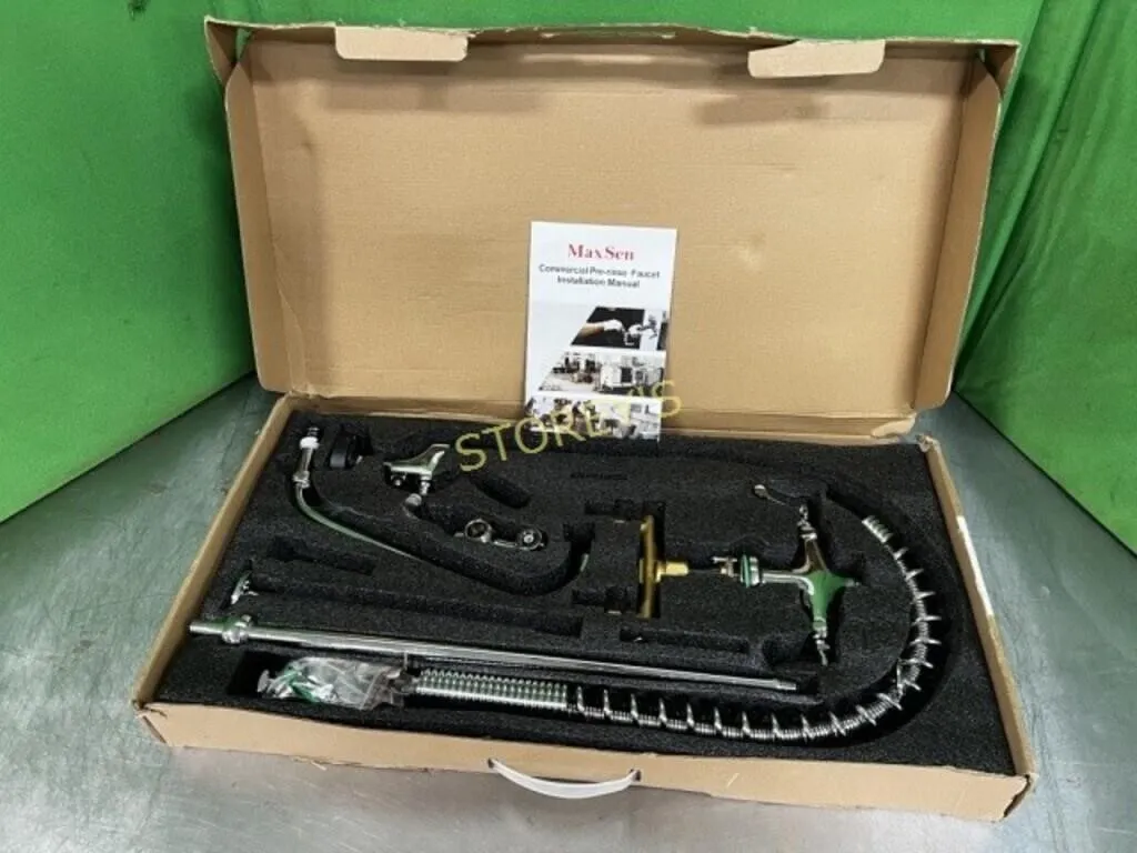 NEW Deck Mount Faucet Set
