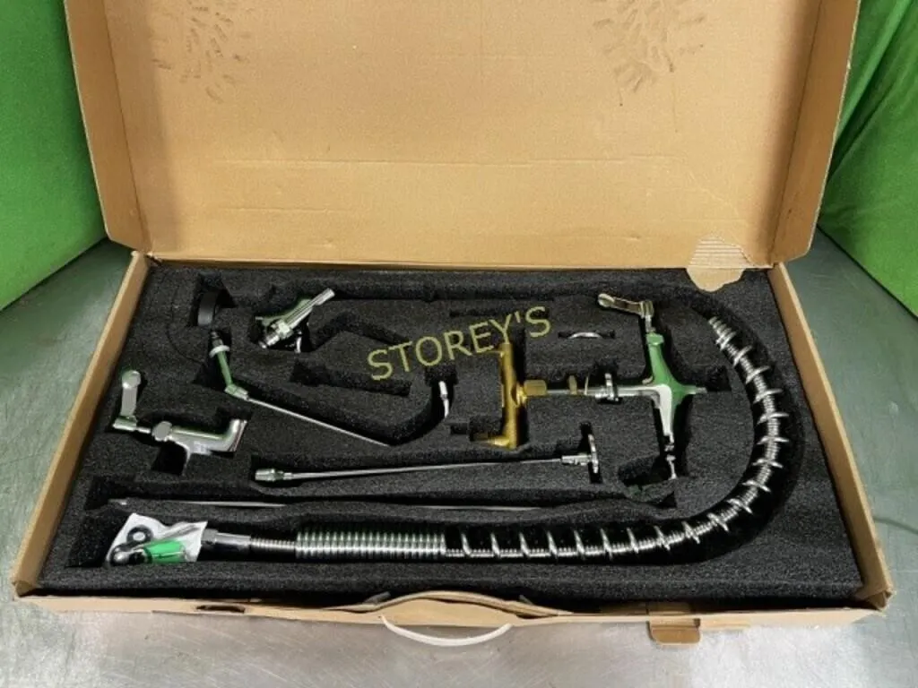 NEW Deck Mount Faucet Set
