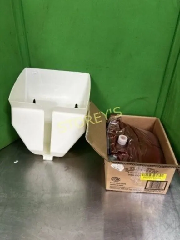 Ketchup Dispenser & Ketchup
