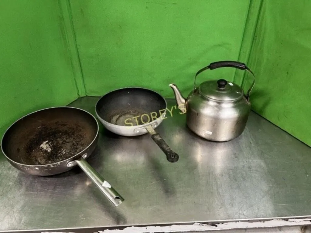 Woks & Kettle