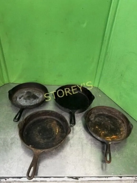 4 Cast Iron Frying Pans