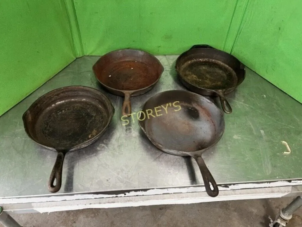 4 Cast Iron Frying Pans