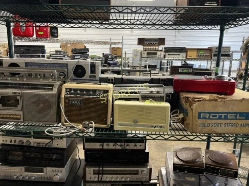 Shelf Lot; Cassett Players, Ghetto Blasters, Etc.
