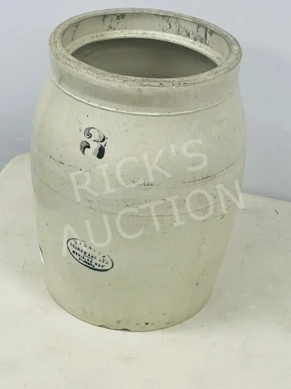 vintage Medalta 3 gallon crock - no lid