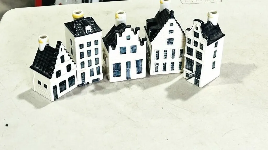 5 Bols KLM mini houses #73, 74, 76,77 & 78