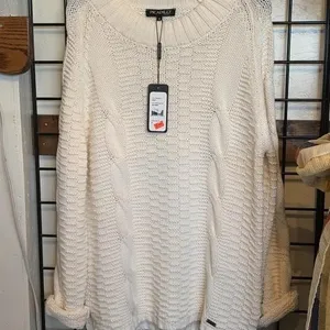M Picadilly off white cable-knit pullover
