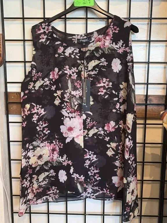 M Papa Black Sleeveless Blouse
