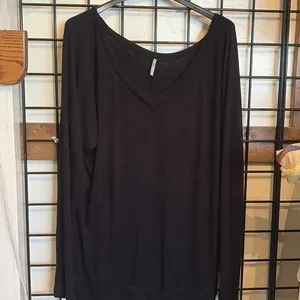 L Tresics Long Sleeved Top