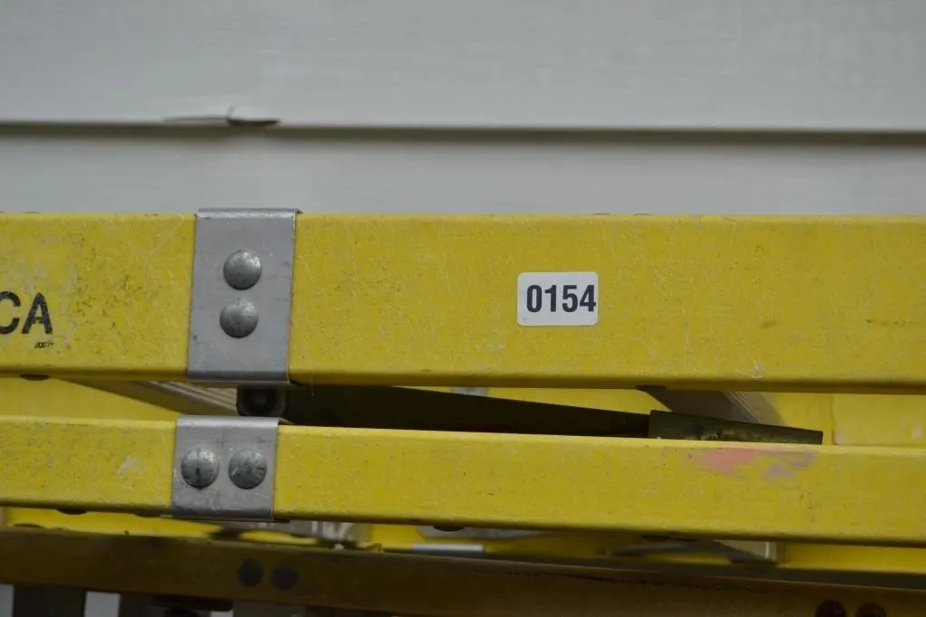 1 Top yellow step ladder