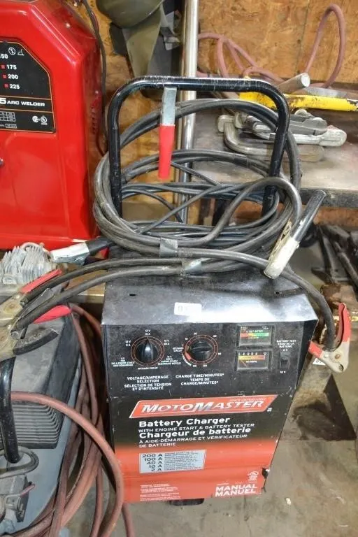 Motomaster battery charger