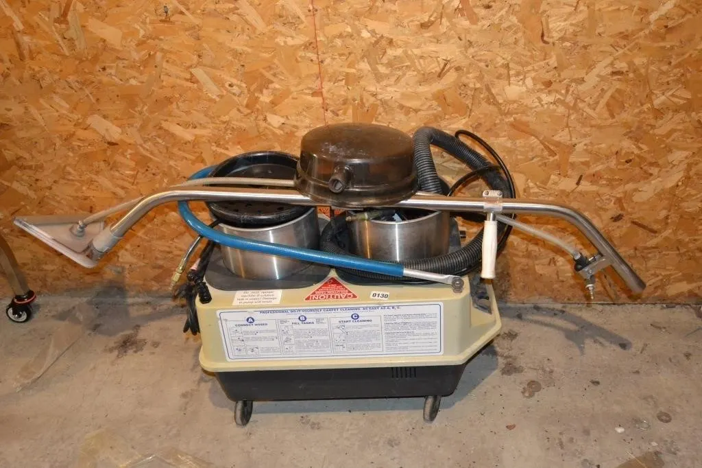 Commerial industrial shampooer
