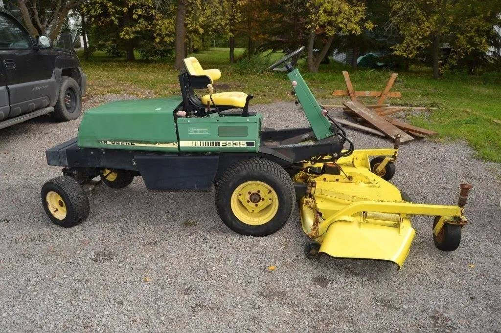 John Deer Lawnmower - Diesel running unit