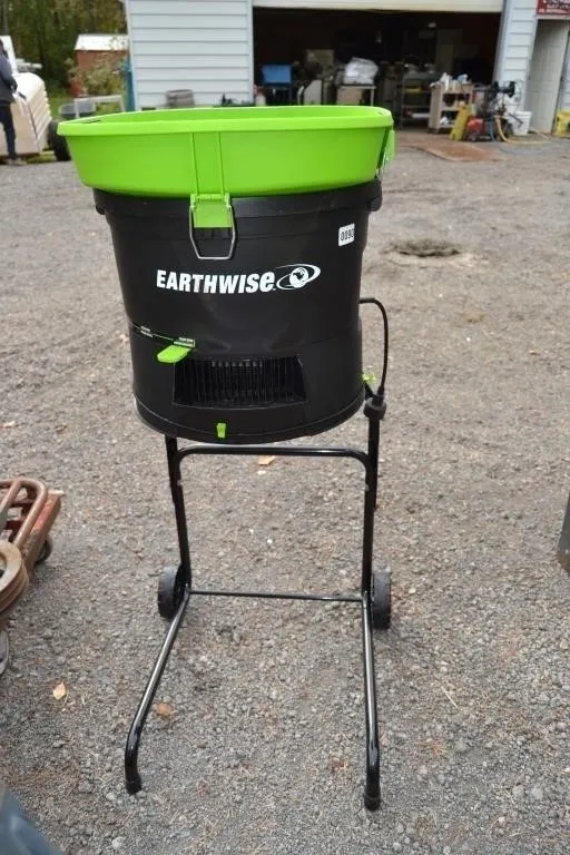 Electric earthwise leaf shedder