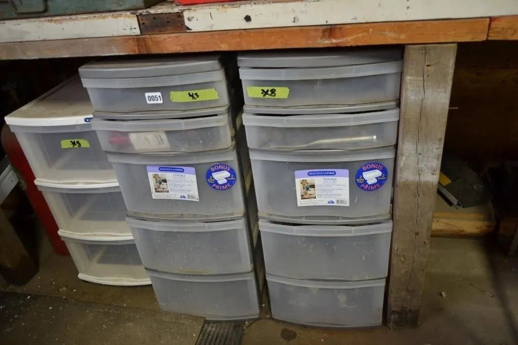 3 Storage containers