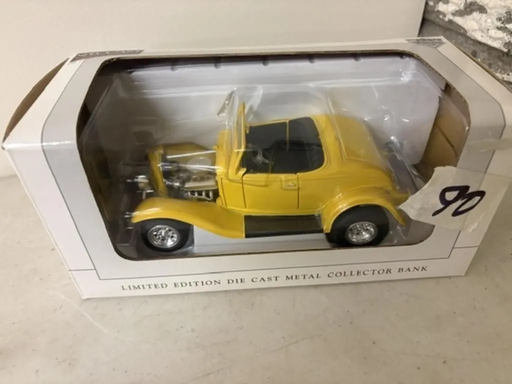 1932 FORD DIE CAST METAL BANK