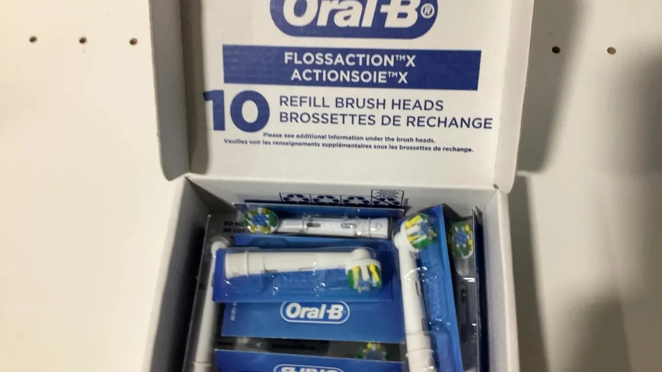 Oral-B FlossAction X Electric Toothbrush Heads...