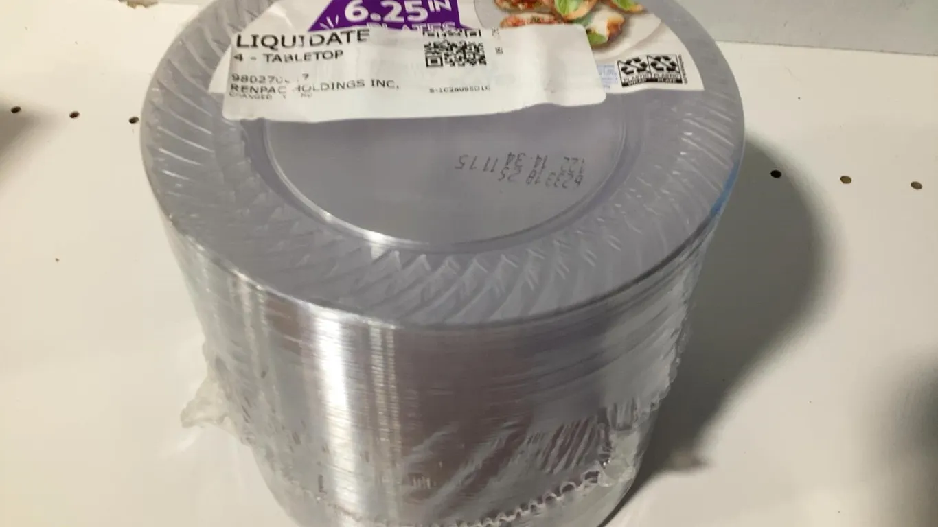 25 Inch Clear Plastic Plates 4pk