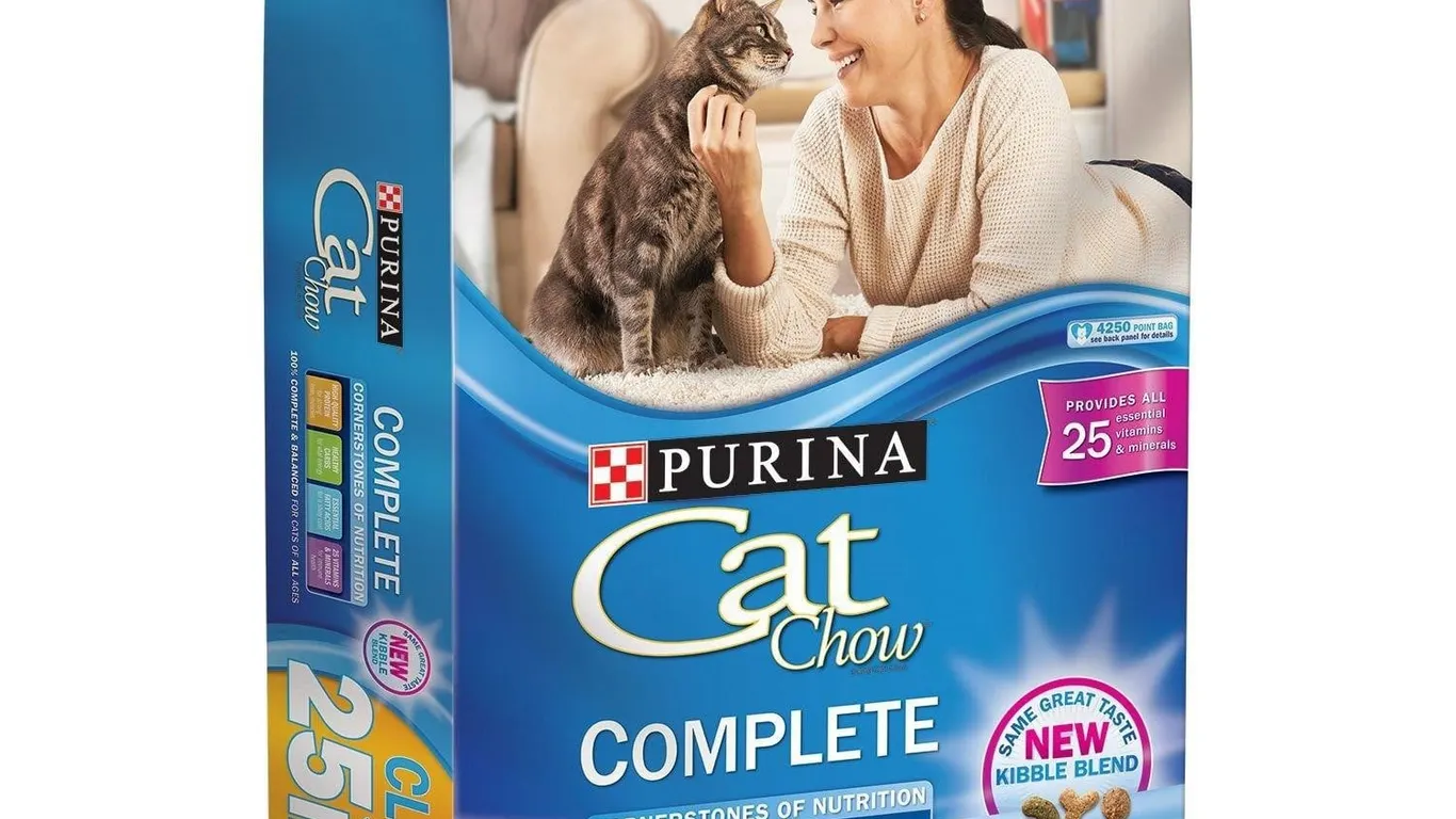 Purina Cat Chow Dry Pet Food 25 Lb