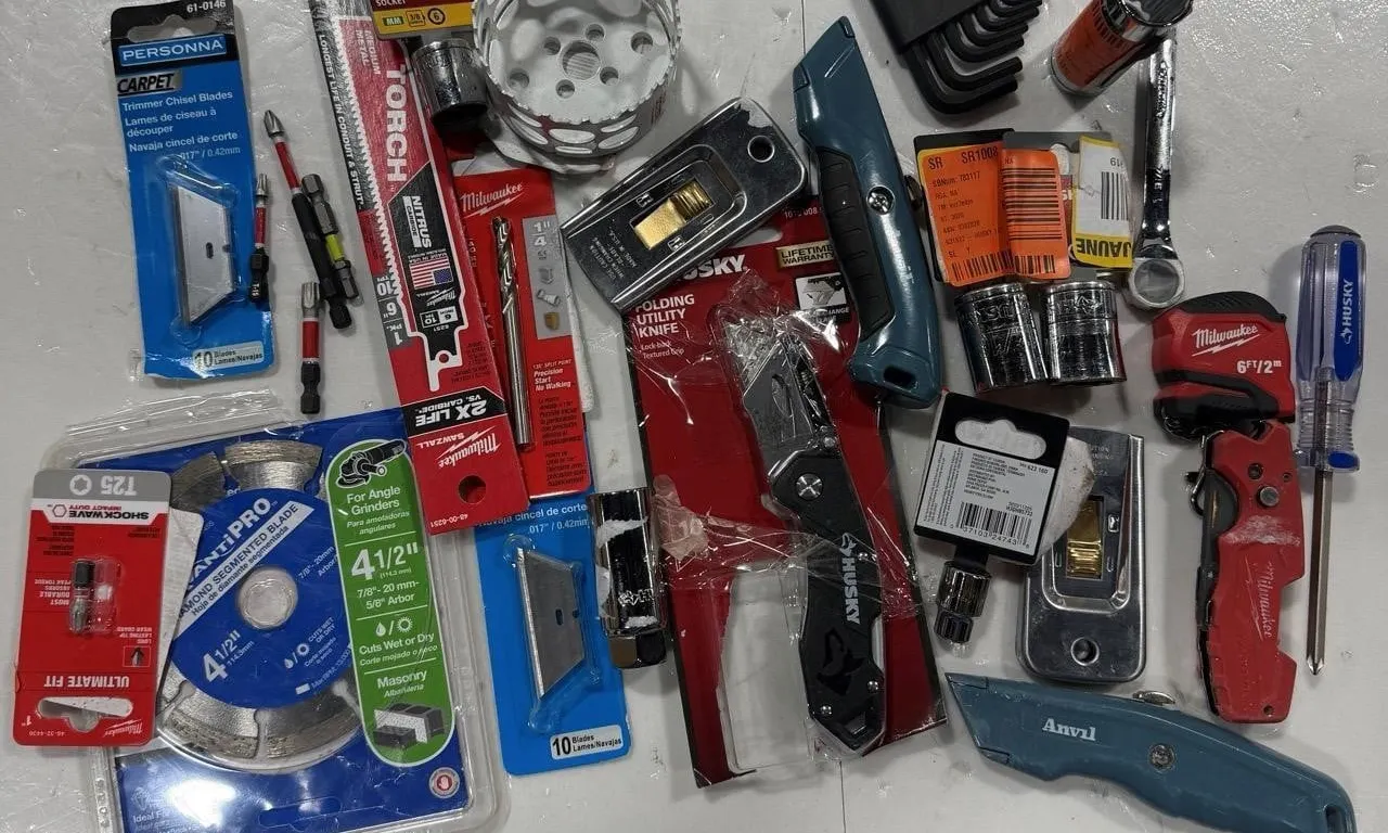 Mixed Lot Of Husky Milwaukee Hand Tools